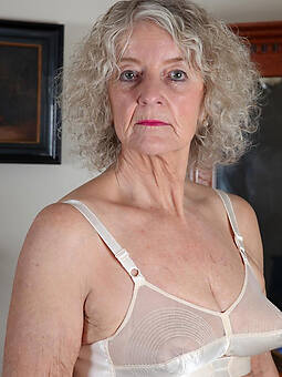sexy 60 gilf nude pics