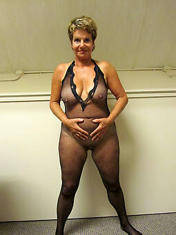 gorgeous british granny in free porn galleries